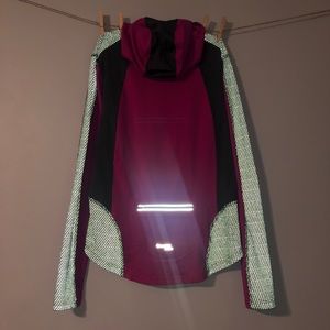 illumiNITE Reflective 1/4 Zip Long-Sleeve Running Shirt / Hoodie, Size M
